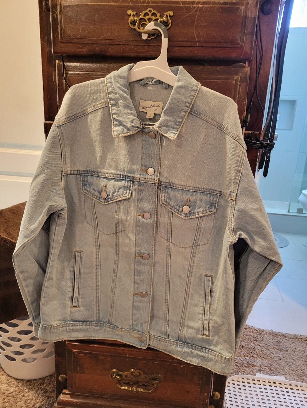 Universal Thread light wash denim jacket - pale blue
